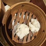 翠亨園 - チャーシュー入り蒸しまんじゅう