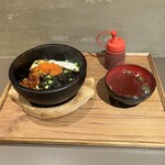 FOODIES KOREA - 石焼チュクミ丼。