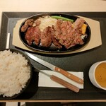 1ポンドのステーキハンバーグ タケル - 
