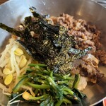 Umeda Meigetsukan - 和牛カルビ丼