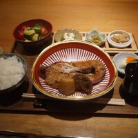 日本料理 斗南 - 煮魚御膳