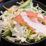大衆韓国酒場 チュルギダ - セットのサラダ