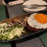 Teppanyaki Okonomiyaki Saya - ハンバーグ