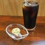 キッチン ブルー グローブ - アイスコーヒーのアップ