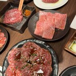 焼肉ホルモン酒場 韓の台所 - 