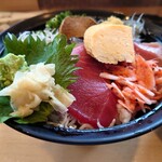 しらす丼と海鮮の店 次郎丸 - 料理写真: