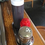 お好み焼き 新長 - 卓上調味料など（胡椒や唐辛子）