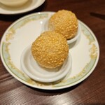 翠亨園 - ごま団子