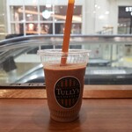 タリーズコーヒー - 目の前はスタバですよ！便利な場所だから共存できるのかな。