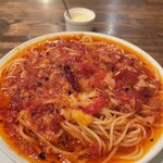 ホームズパスタ - ニンニクとトマトと唐辛子。チーズは今は100円で追加。