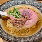 中華そば 鯱 - 金目鯛塩ラーメン