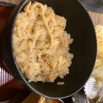 杵屋 - おこわは若干ｵｲﾘｰでして、プラ箸では食べにくいと思いﾏｼﾀ。