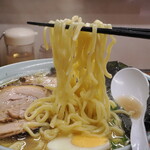 家系ラーメン 近藤家 - 麺リフト