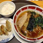 バーミヤン - バーミヤンラーメン、餃子ライス