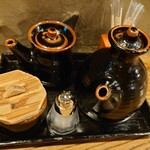 とんかつ 桐の家 - ソース・醤油・からし・塩・楊枝