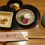 とんかつ 桐の家 - いかの塩辛・煮物・漬物