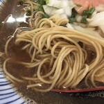 中華そば たがや - 濃いめのスープ♪パツゴワな麺♪