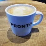 PRONTO - ホットカフェラテ レギュラーサイズ