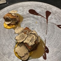 鉄板焼き あさひ - フォアグラ、トリュフをたっぷりと削って