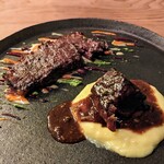 Seminare 輕井澤 - 右が山口県周防大島産猪の山椒味噌煮込み