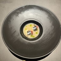 YANAGI TePPaN UNBORN GASTRONOMY - 秋刀魚のマリネ、クリームチーズと水茄子？
