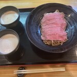 道玄 - 限定特製つけ麺。2種類のスープが楽しめます。