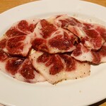 炭火焼肉ホルモン まるは - テール
