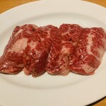 炭火焼肉ホルモン まるは - 上ハラミ