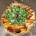 Okonomiyaki Teppan Ishokuya Tokubee - 徳兵衛スペシャル、意外とボリュームありました