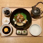ゑびや大食堂 - 雲丹と鮑海宝丼 ¥3,530