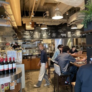 WIRED CAFE Dining Lounge_2