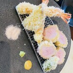 とんかつ 久 つくば店 - 白き美しきお姿♫ ピンクが素敵(●´ω｀●)