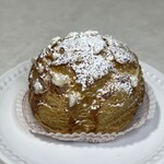 Gateau Puglia - シュー・アラ・クレーム 250円