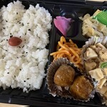 くいすけ - 日替わり　麻婆豆腐と肉団子