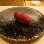 すし処 睦月 - 鮪赤身ヅケ