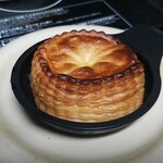 クイーンズベーカリー - ミートパイを暖めました