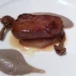 OTTO SETTE - フォアグラのソテーきのこのムース添え。
