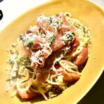 アヒージョ専門店 スプーン - アヒージョのオイルで作るパスタ