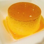 アヒージョ専門店 スプーン - 美味しい玉子プリン
