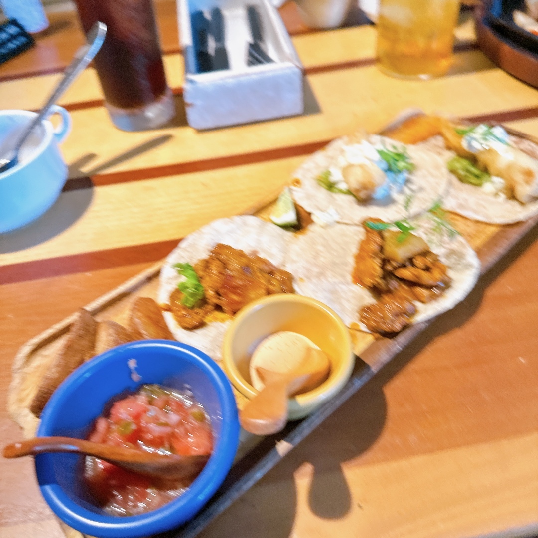 写真 5ページ目 : LAS DOS CARAS MODERN MEXICANO Y TACOS （ラス