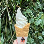 ミルク&パフェ よつ葉ホワイトコージ - ソフトクリーム バニラ