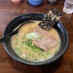 久留米ラーメン 三代目よかろうもん - 