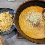 しもがも担々麺 - 