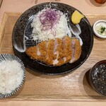 とんかつ ぶんぷく - 林豚リブロースかつ定食 1870円