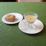 牛久シャトー レストラン - 季節野菜のスープは、