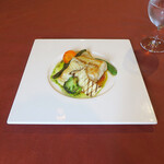 牛久シャトー レストラン - 白身魚のカルパッチョ。