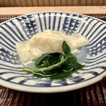 緒方 - はもワンタン　つるむらさき