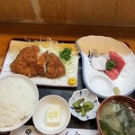 とん㐂 - 刺身付ロースカツ定食¥1,400