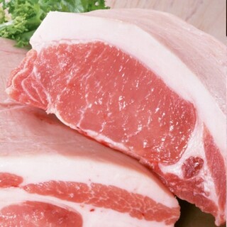 【디너】 일품요리, 코스에서 즐길 수 있는 최고급 품종의 돼지고기
