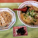 Ouki Bishokurou - Aランチ　焼き飯　ラーメン　700円
